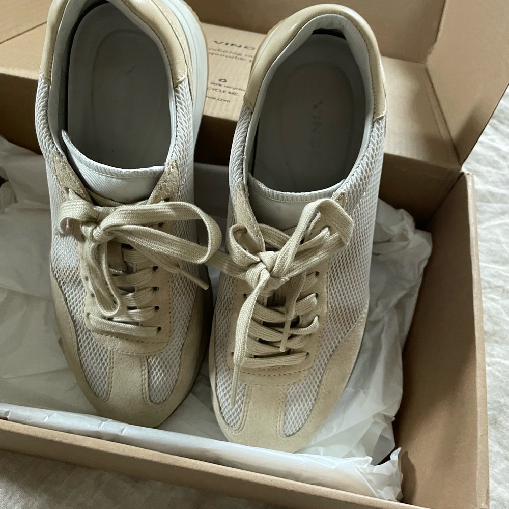 Vince Beige and White Ohara sneaker - Picture 3 of 10